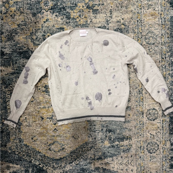 Elegant Women's Cream Sweater with Gray Accents